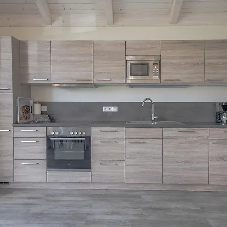 בית נופש Mit Sauna Und Kamin Nahe Am Gruenen *