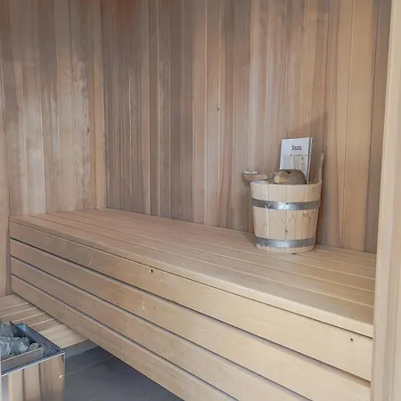 בית נופש Mit Sauna Und Kamin Nahe Am Gruenen *