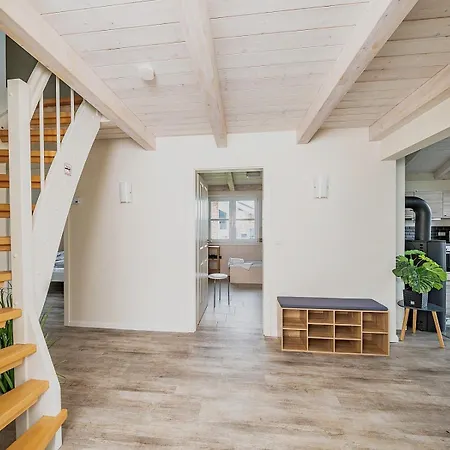 Mit Sauna Und Kamin Nahe Am Gruenen