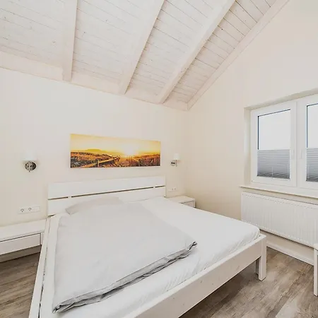 Mit Sauna Und Kamin Nahe Am Gruenen Holiday home Dagebuell