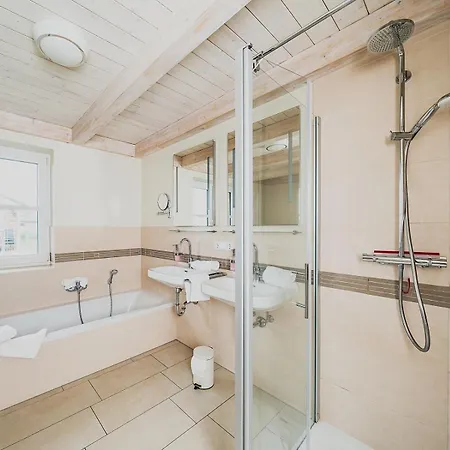 Mit Sauna Und Kamin Nahe Am Gruenen Holiday home Dagebuell
