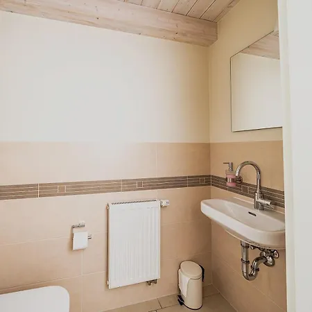 בית נופש Mit Sauna Und Kamin Nahe Am Gruenen